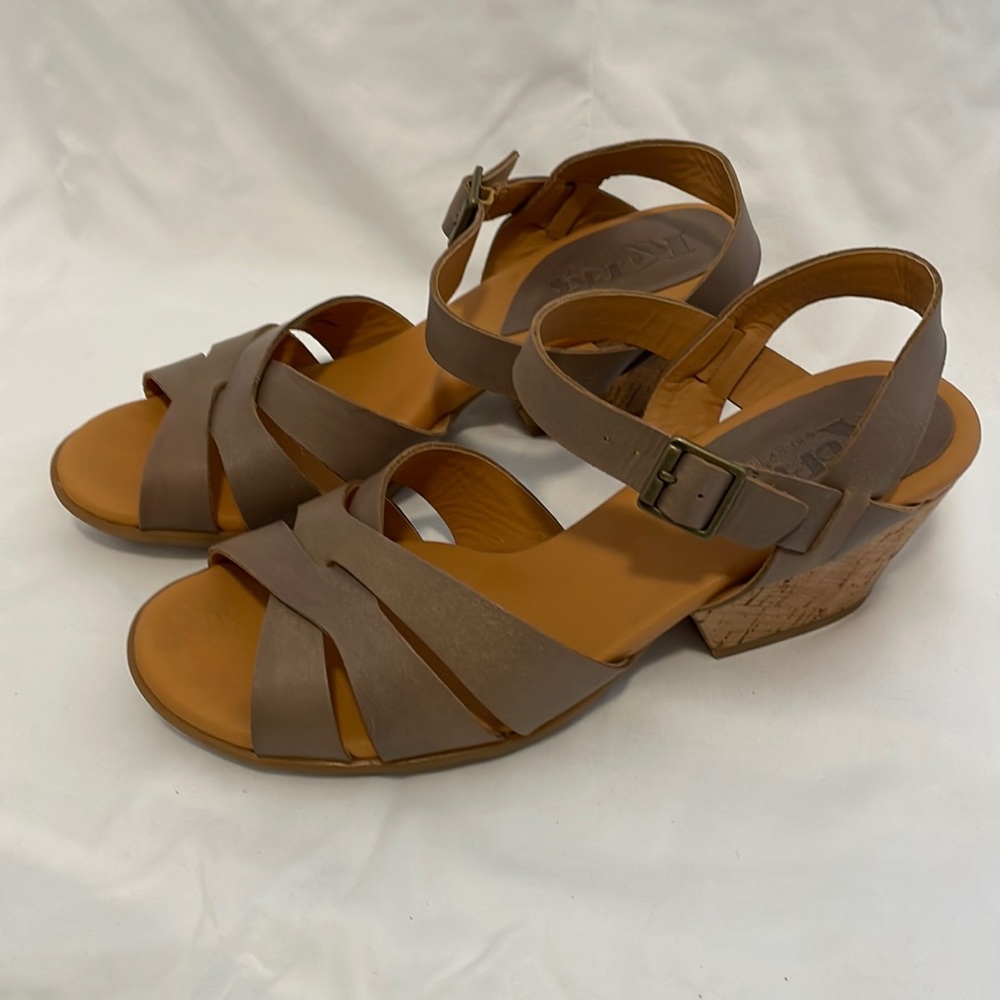 Free-spirited Kork-Ease tan comfort sandals with cork wedge heel. Size 9